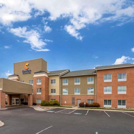 Comfort Inn & Suites Akron South Buitenkant foto