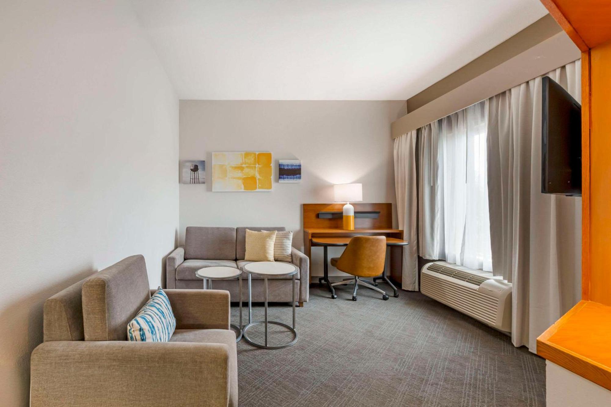 Comfort Inn & Suites Akron South Buitenkant foto